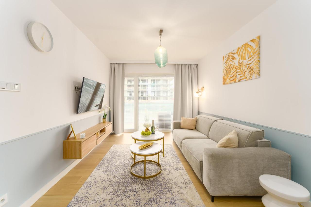 Polanki Aqua Apartamenty Nielimitowany Dostep Do Basenow Parking Free Kolobrzeg Exterior photo